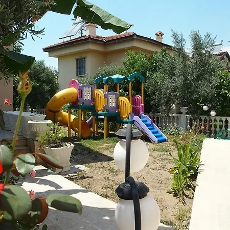 Ozcem Apart Ξενοδοχείο με διαμερίσματα *