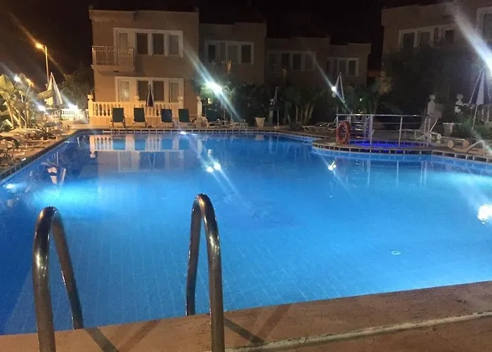 Ozcem Apart Apart Otel Fethiye
