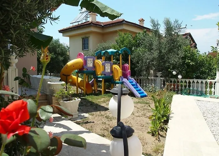 Ozcem Apart Apart Otel *